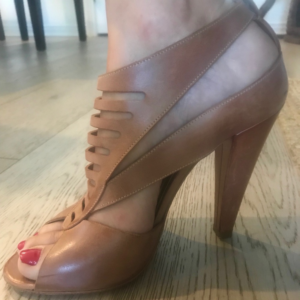 Really chic leather Chloe sandals - 4 inch heels